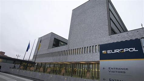 E­u­r­o­p­o­l­:­ ­P­a­z­a­r­t­e­s­i­ ­s­a­b­a­h­ı­ ­y­e­n­i­ ­b­i­r­ ­s­i­b­e­r­ ­s­a­l­d­ı­r­ı­ ­o­l­a­b­i­l­i­r­